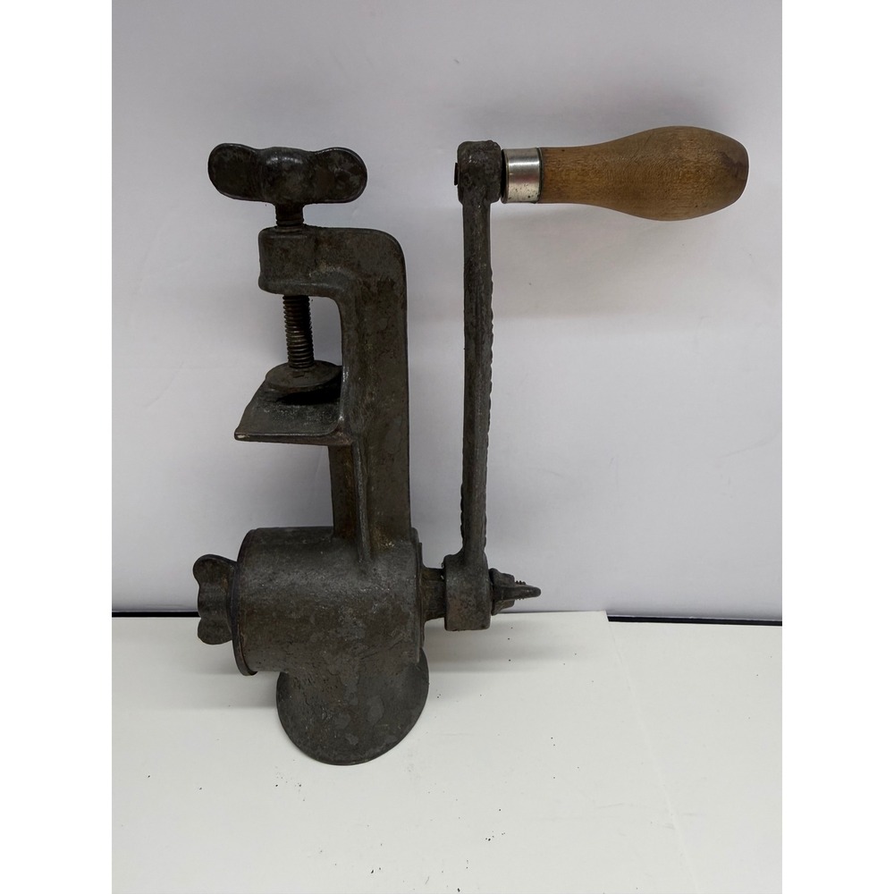 Antique Griswold Mfg Co Cast Iron Meat Grinder Hand Crank Wood Handle Erie PA